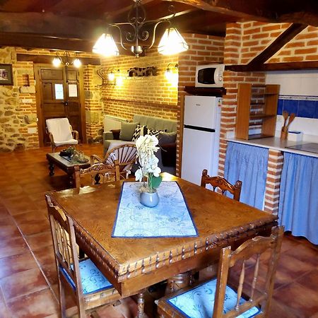 Apartamentos Rurales La Tabla Alles Eksteriør billede