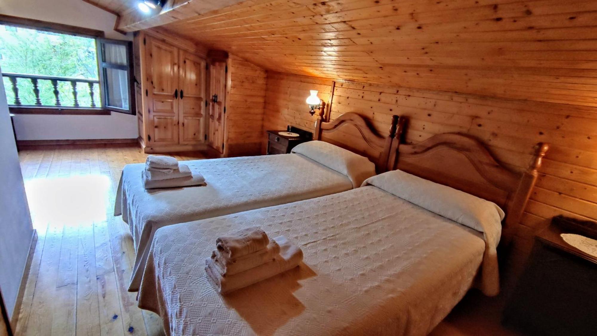 Apartamentos Rurales La Tabla Alles Eksteriør billede