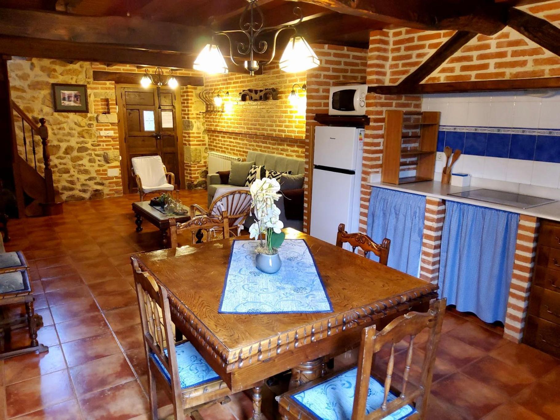Apartamentos Rurales La Tabla Alles Eksteriør billede